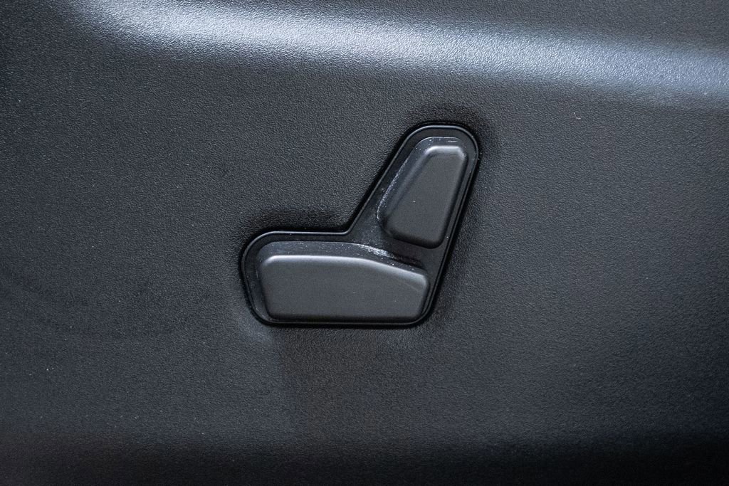 Used 2021 Jeep Grand Cherokee Limited image 21