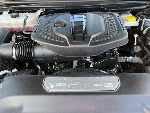 Certified 2024 Jeep Wagoneer L Series III w/ Premium Group I AWD/4WD image 30