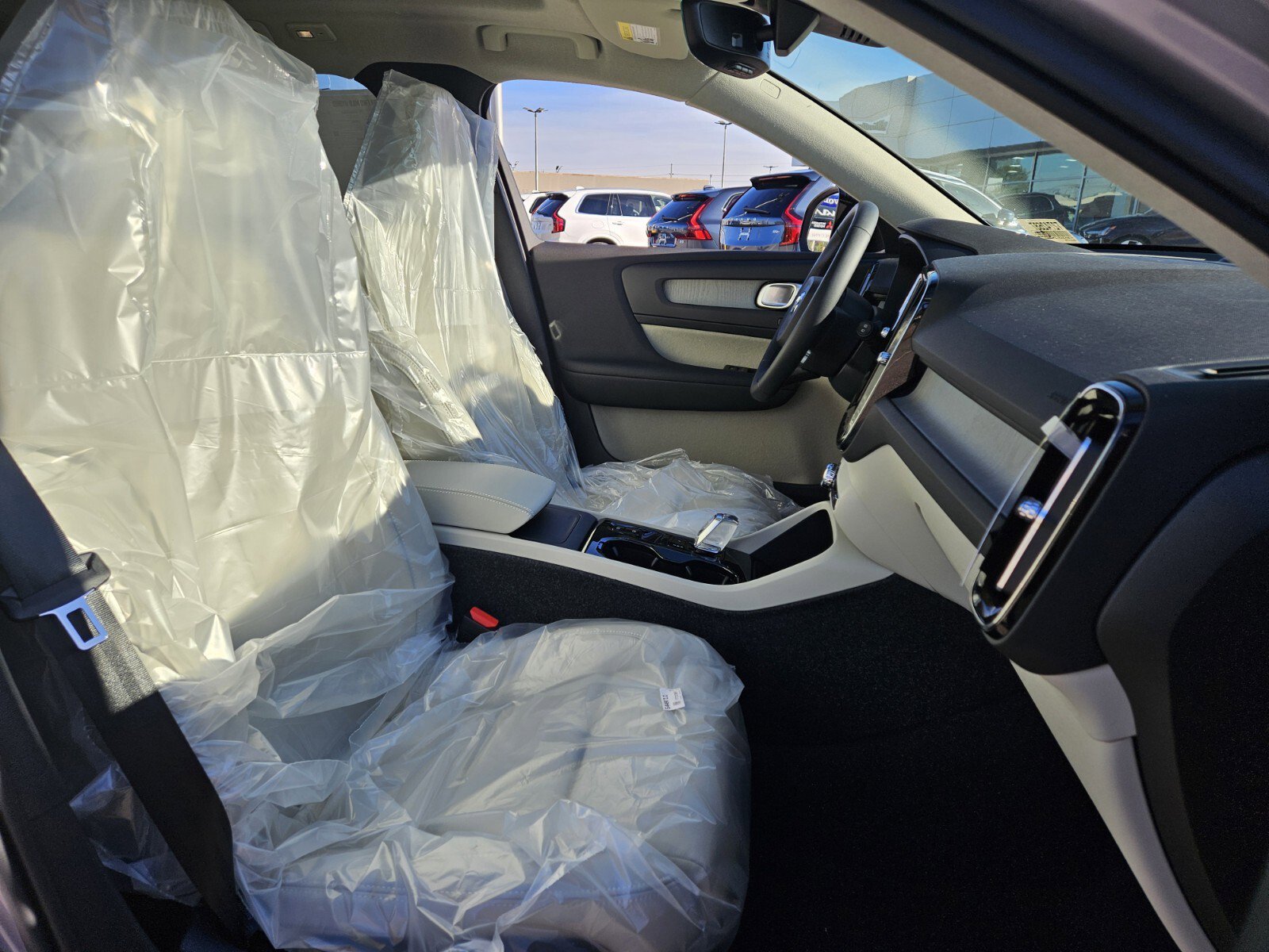 New 2026 Volvo XC40 B4 Plus w/ Climate Package image 12