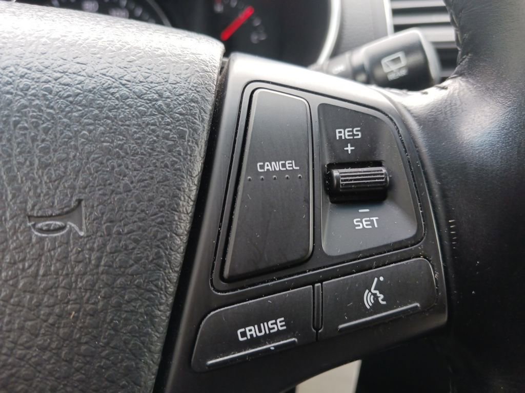 Used 2015 Kia Sorento LX image 6