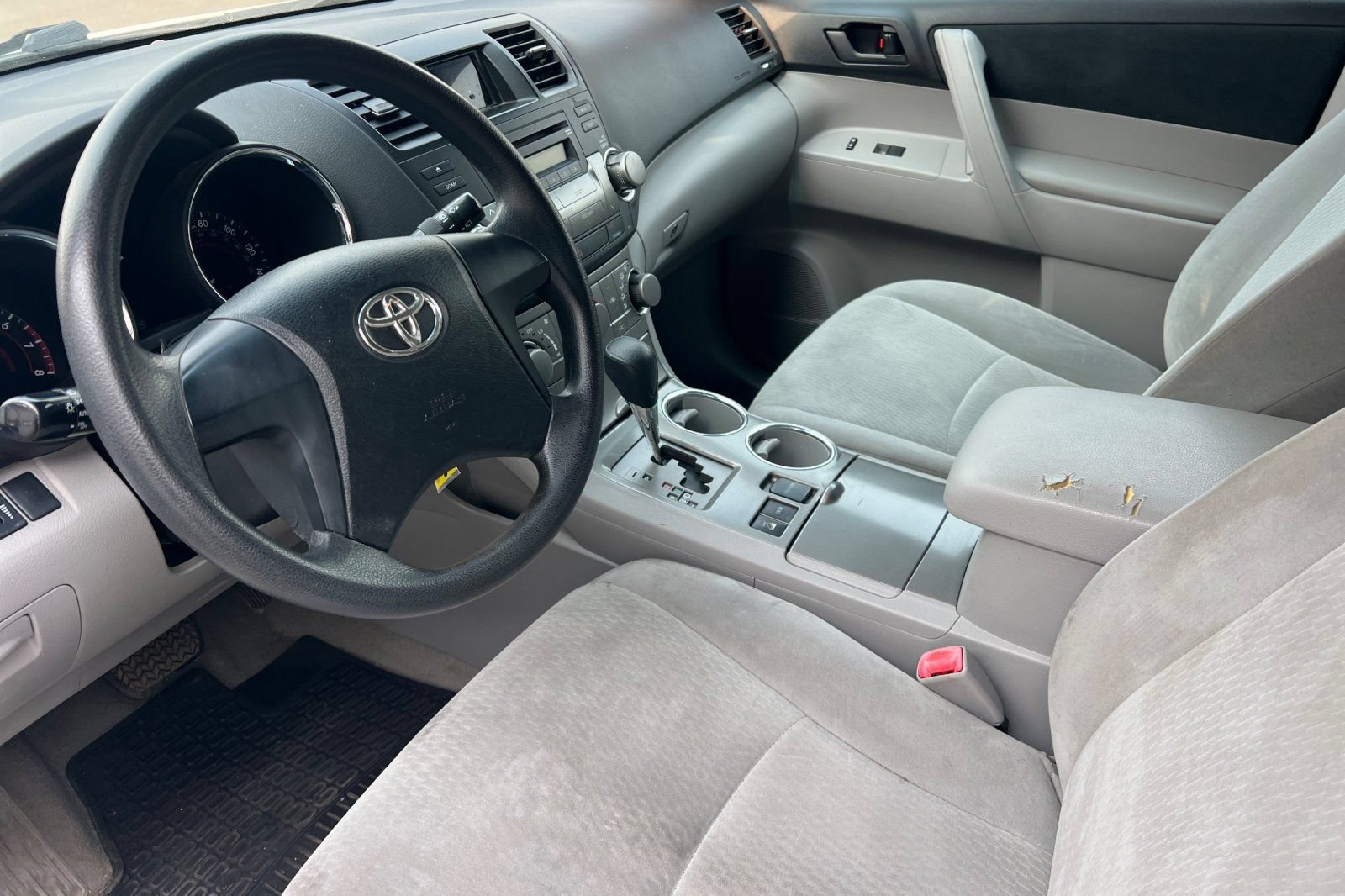 Used 2010 Toyota Highlander 4WD image 11
