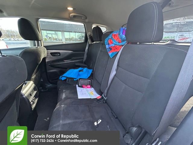 Used 2017 Nissan Murano S w/ Navigation Package image 13