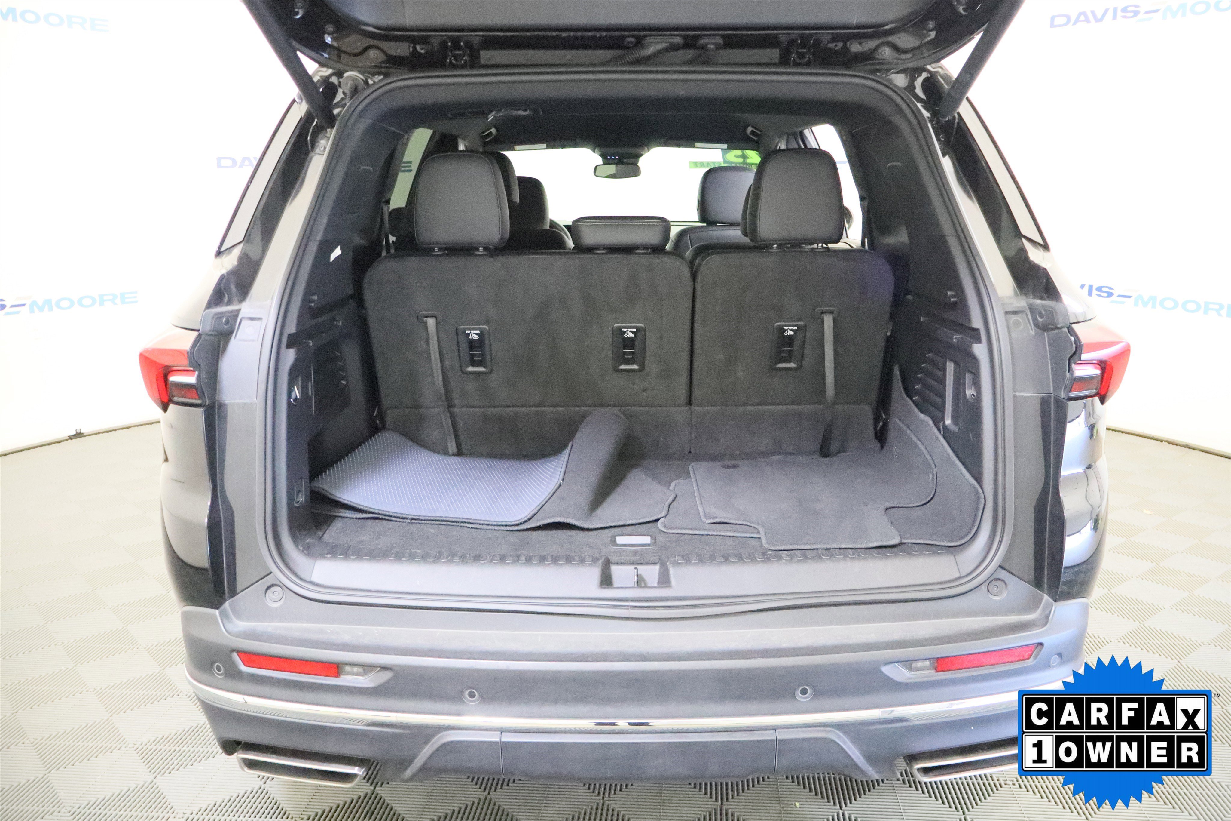 Used 2025 Buick Enclave Preferred FWD image 9