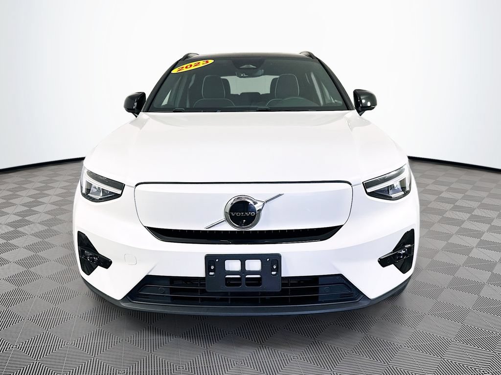 Used 2023 Volvo XC40 Recharge Plus AWD/4WD image 4