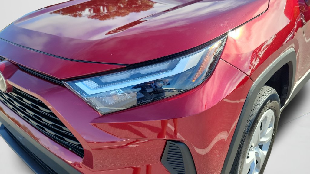Certified 2025 Toyota RAV4 LE FWD image 24