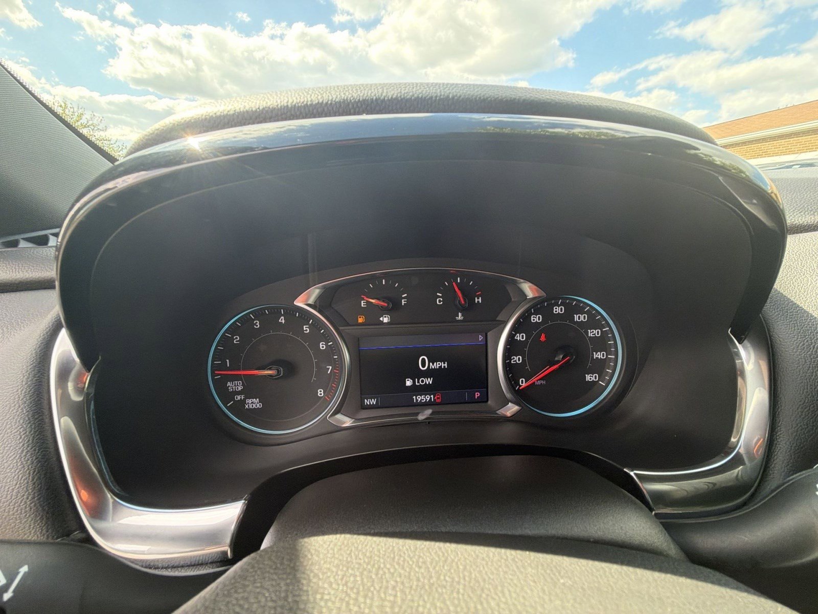 Used 2023 Chevrolet Traverse LT w/ Midnight/Sport Edition AWD/4WD image 17