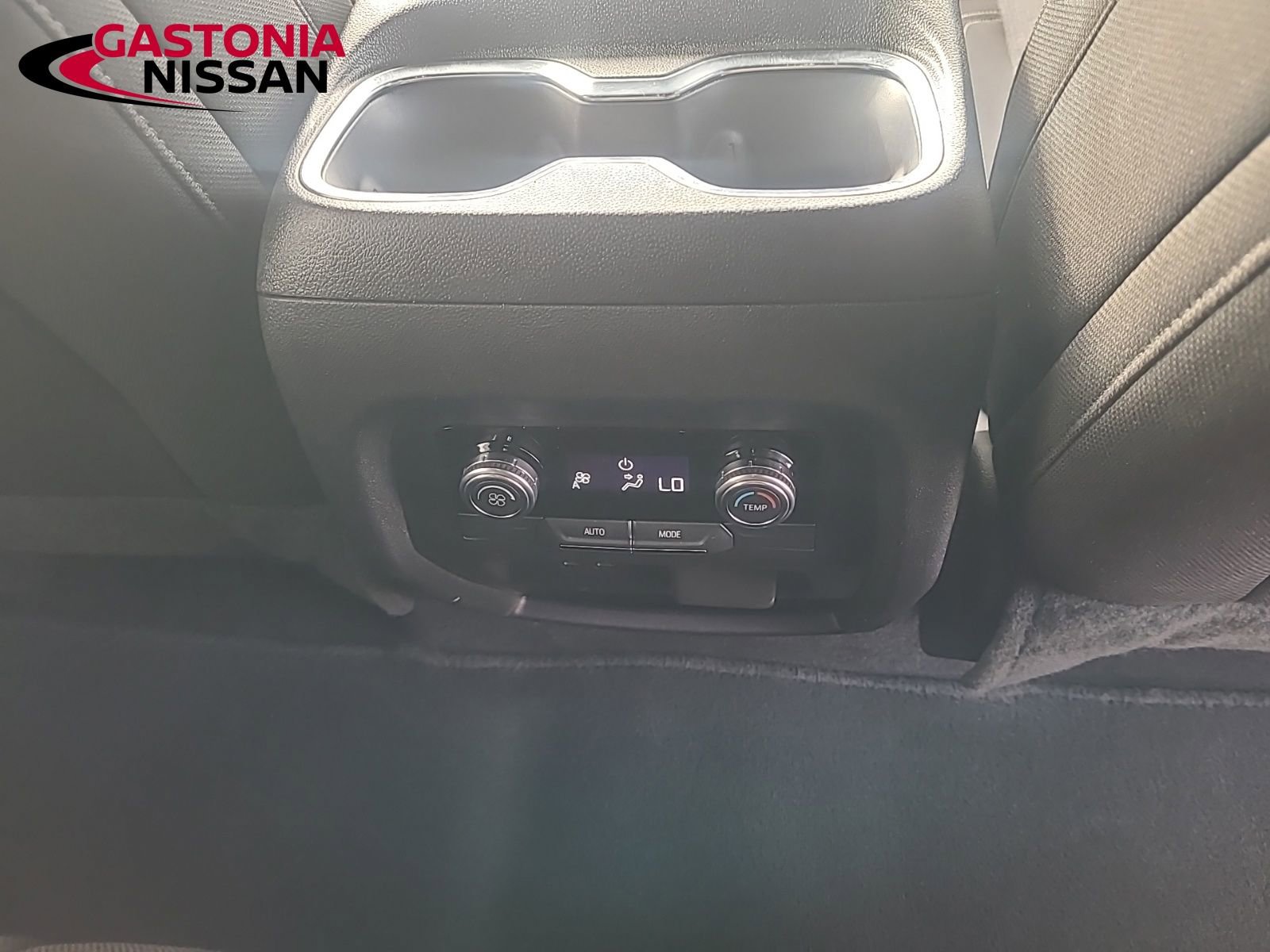 Used 2025 GMC Acadia Elevation image 23