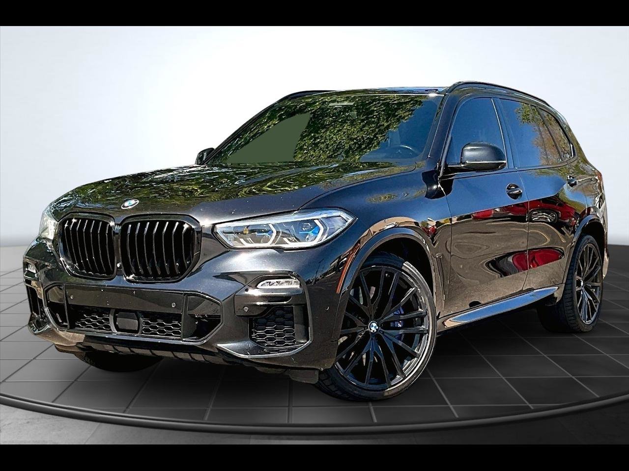 Used 2020 BMW X5 M50i w/ Executive Package AWD/4WD image 1