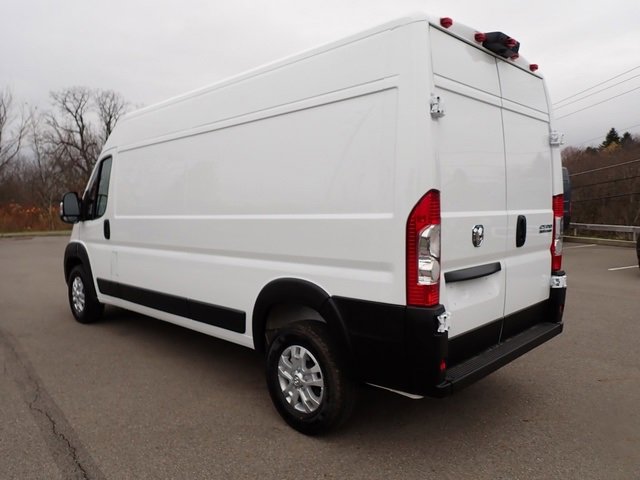 New 2026 RAM ProMaster 2500 w/ Quick Order Package 22G SLT image 3