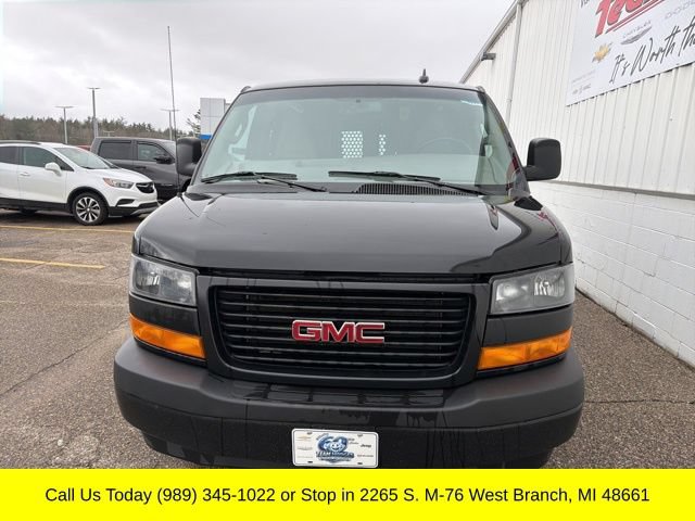 Used 2022 GMC Savana 2500 w/ Communications Package RWD image 7