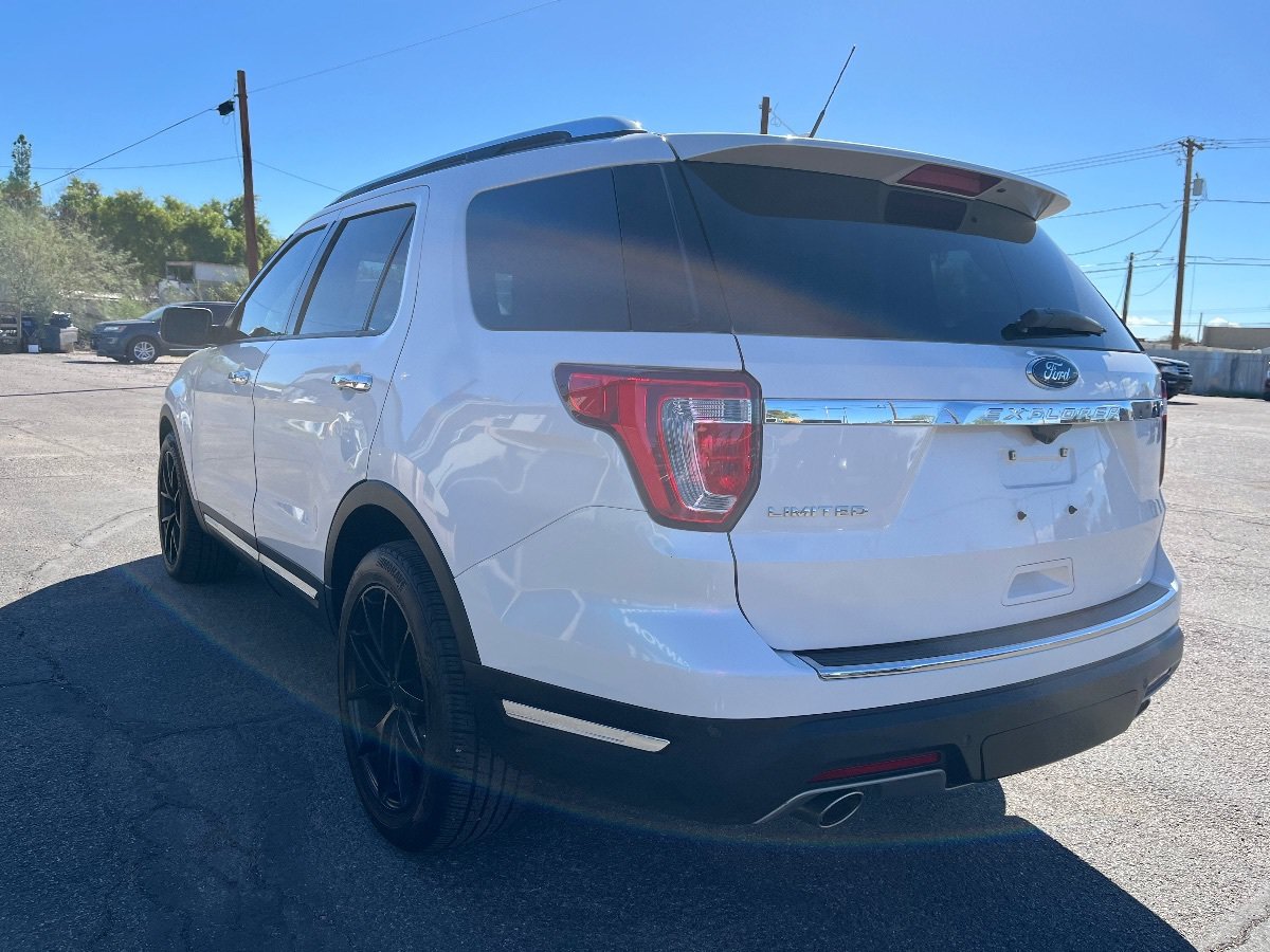 Used 2019 Ford Explorer Limited w/ Class III Trailer Tow Package FWD image 7