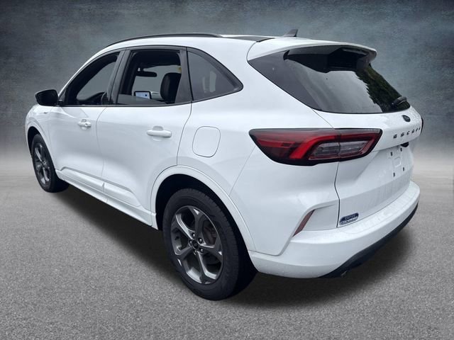 Used 2023 Ford Escape ST-Line Select AWD/4WD image 9