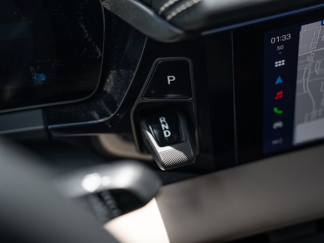 Certified 2024 Porsche Macan Turbo Electric AWD/4WD image 27