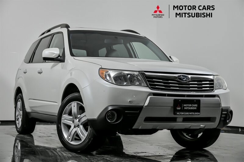 Used 2010 Subaru Forester 2.5X Limited image 1