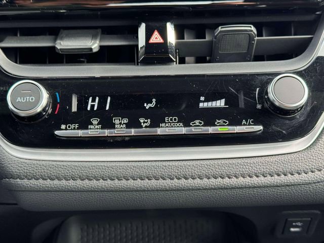 Used 2023 Toyota Corolla SE image 28