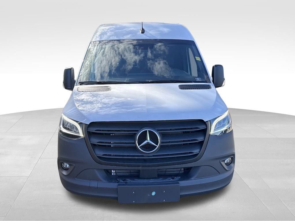 Used 2024 Mercedes-Benz Sprinter 3500 image 8