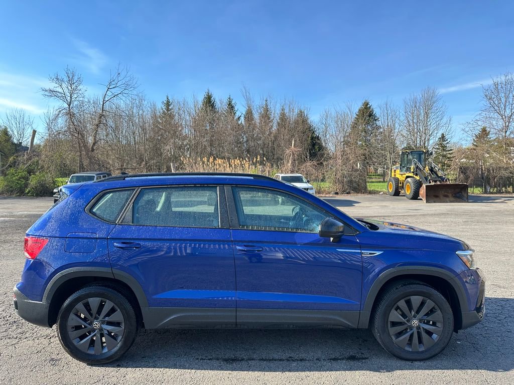 Used 2022 Volkswagen Taos S AWD/4WD image 11