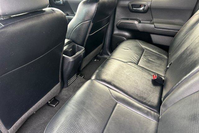 Used 2021 Toyota Tacoma TRD Pro AWD/4WD image 12