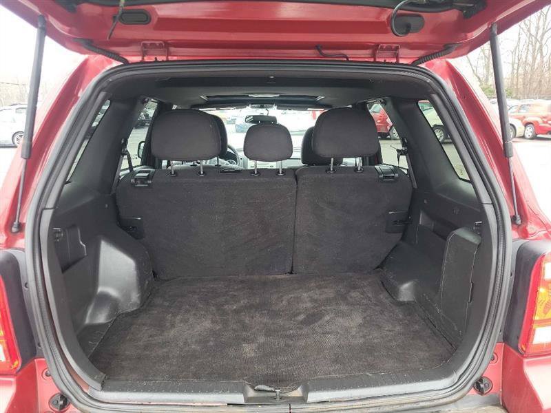 Used 2011 Ford Escape XLT w/ 201A Rapid Spec Order Code FWD image 10