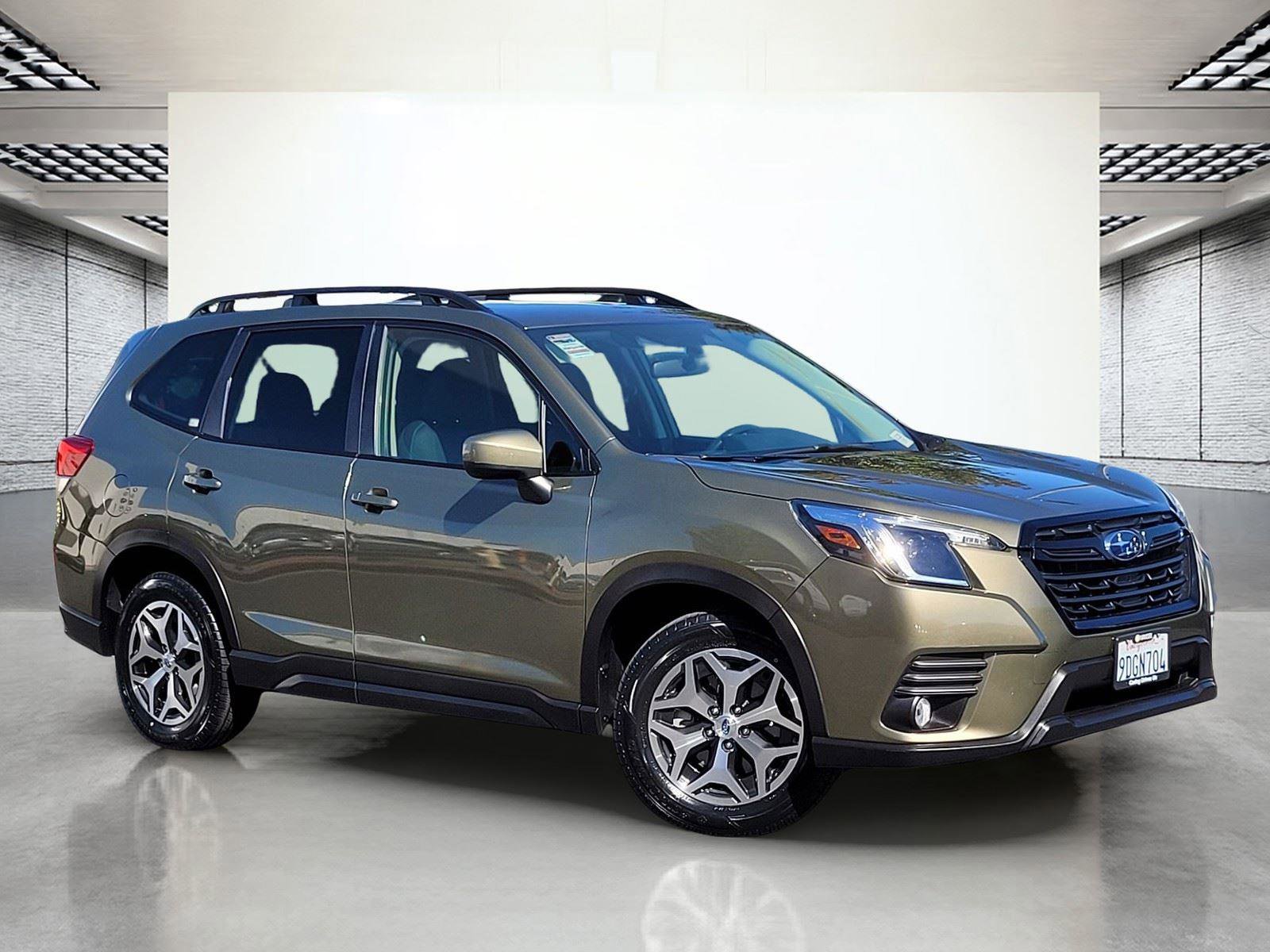 Certified 2022 Subaru Forester Premium AWD/4WD image 2