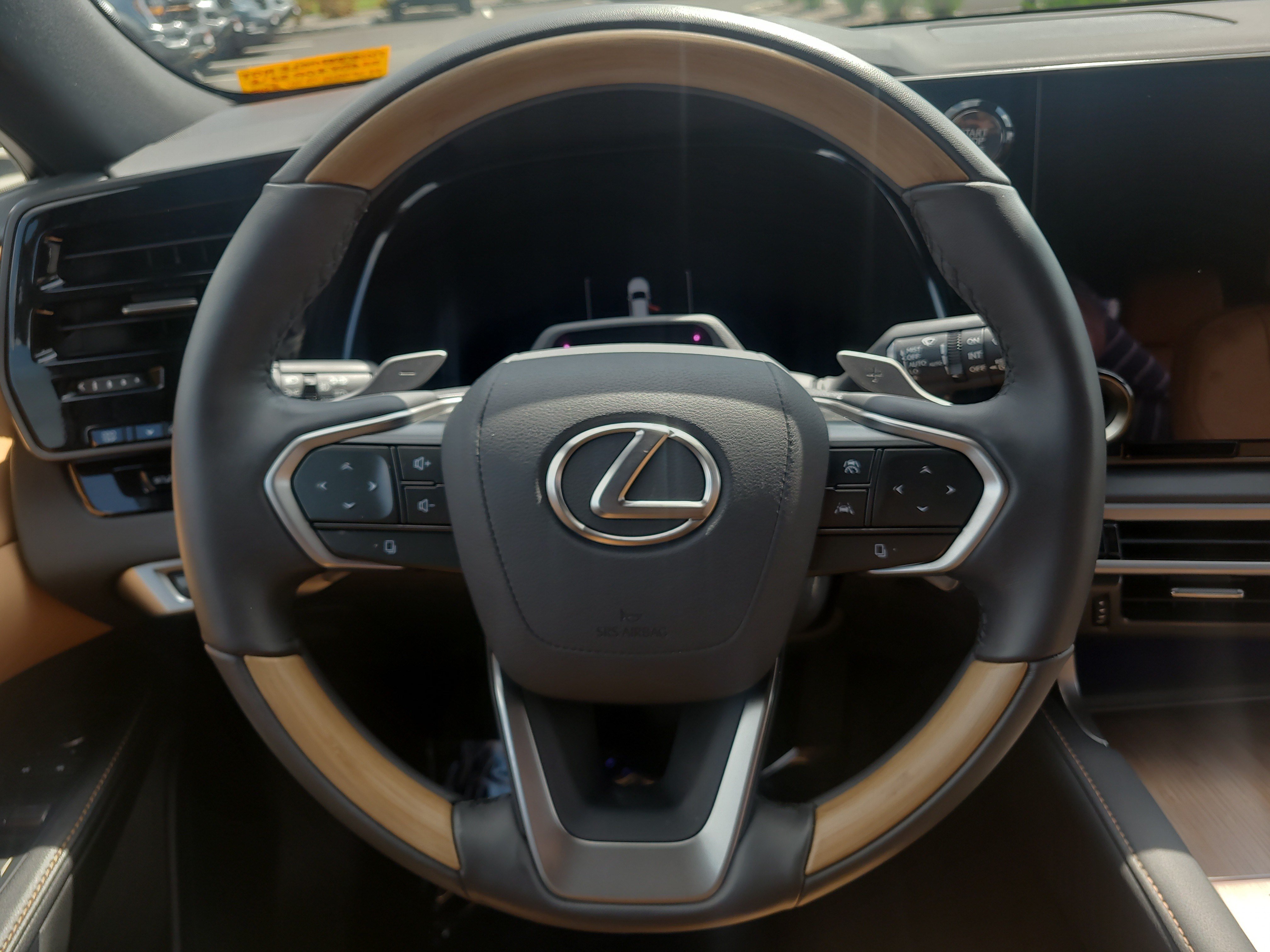 Used 2025 Lexus RX 350 Premium Plus w/ Convenience Package AWD/4WD image 22