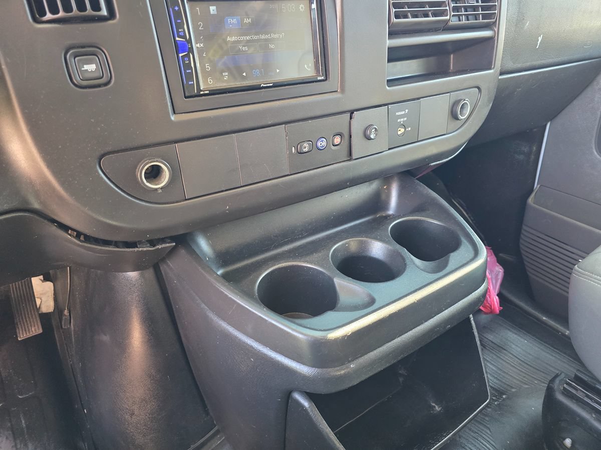 Used 2014 Chevrolet Express 2500 Extended RWD image 21