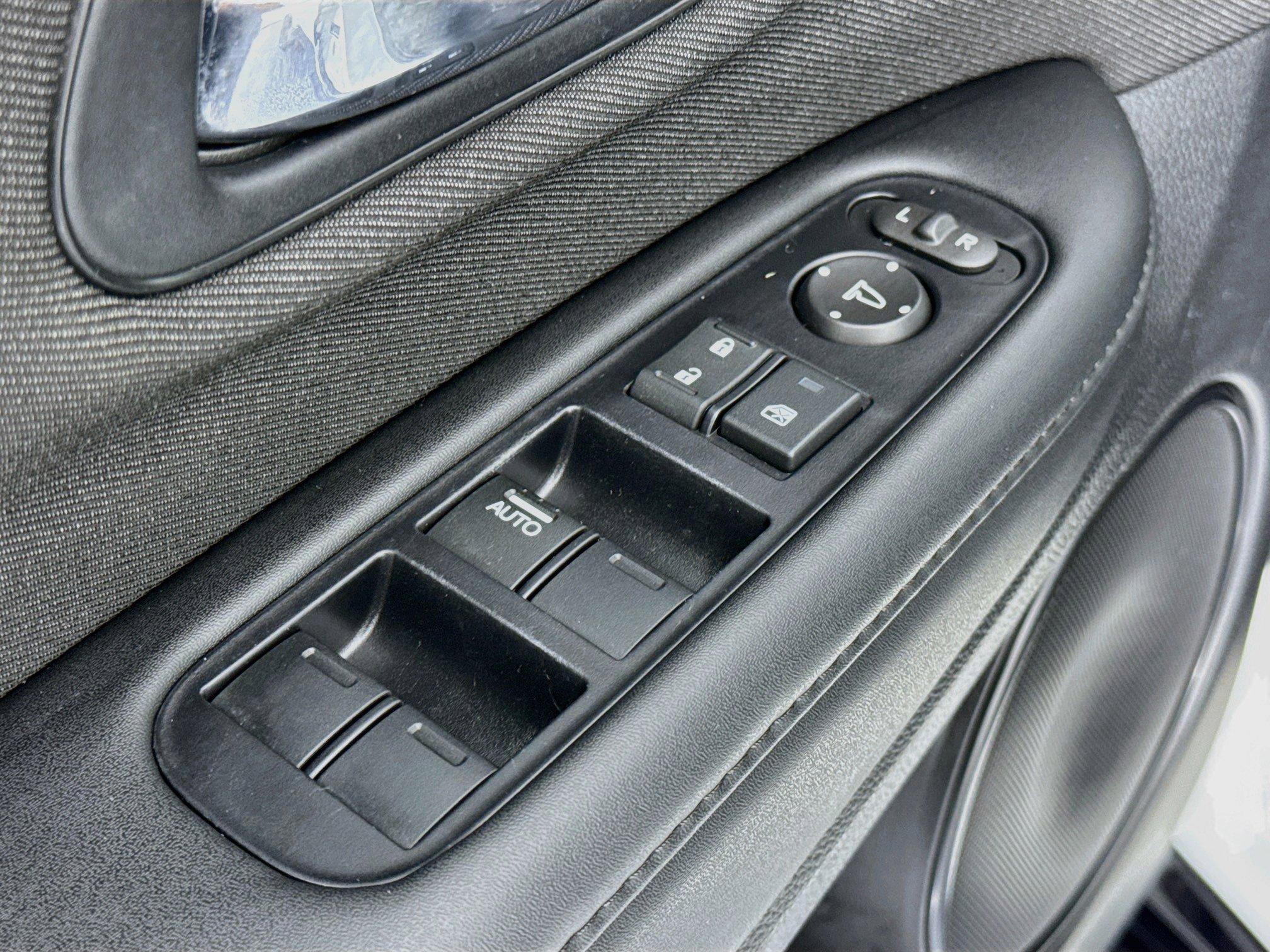 Certified 2022 Honda HR-V Sport image 17