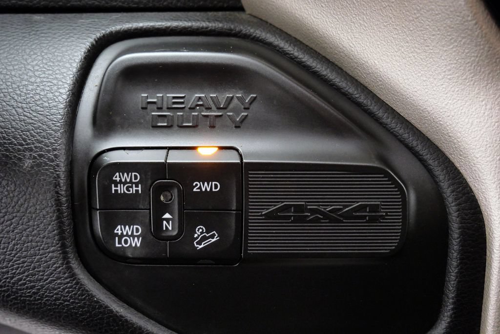 Used 2023 RAM 2500 Laramie AWD/4WD image 30