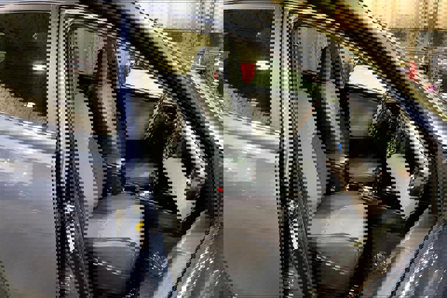 Used 2014 Toyota RAV4 XLE image 9