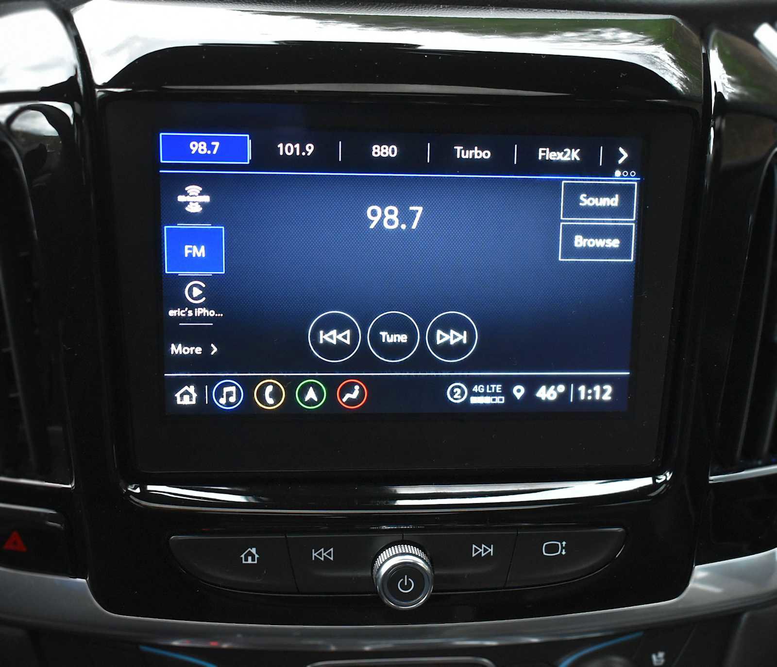 Used 2023 Chevrolet Traverse Premier w/ Redline Edition image 18