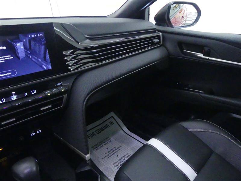 Used 2026 Toyota Camry SE FWD image 12