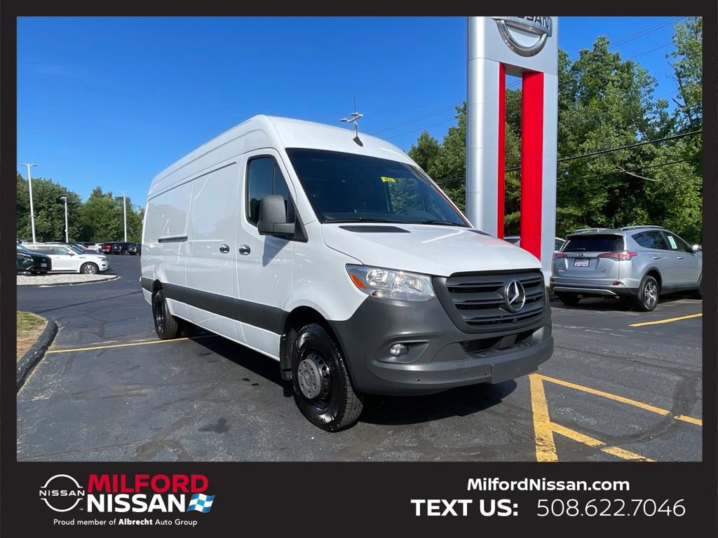 Used 2022 Mercedes-Benz Sprinter 3500 image 8