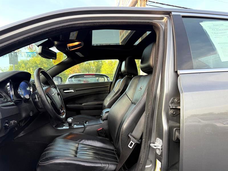 Used 2012 Chrysler 300 S w/ Luxury Group image 22