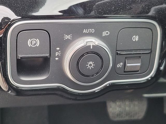 Used 2025 Mercedes-Benz CLA 250 4MATIC image 18