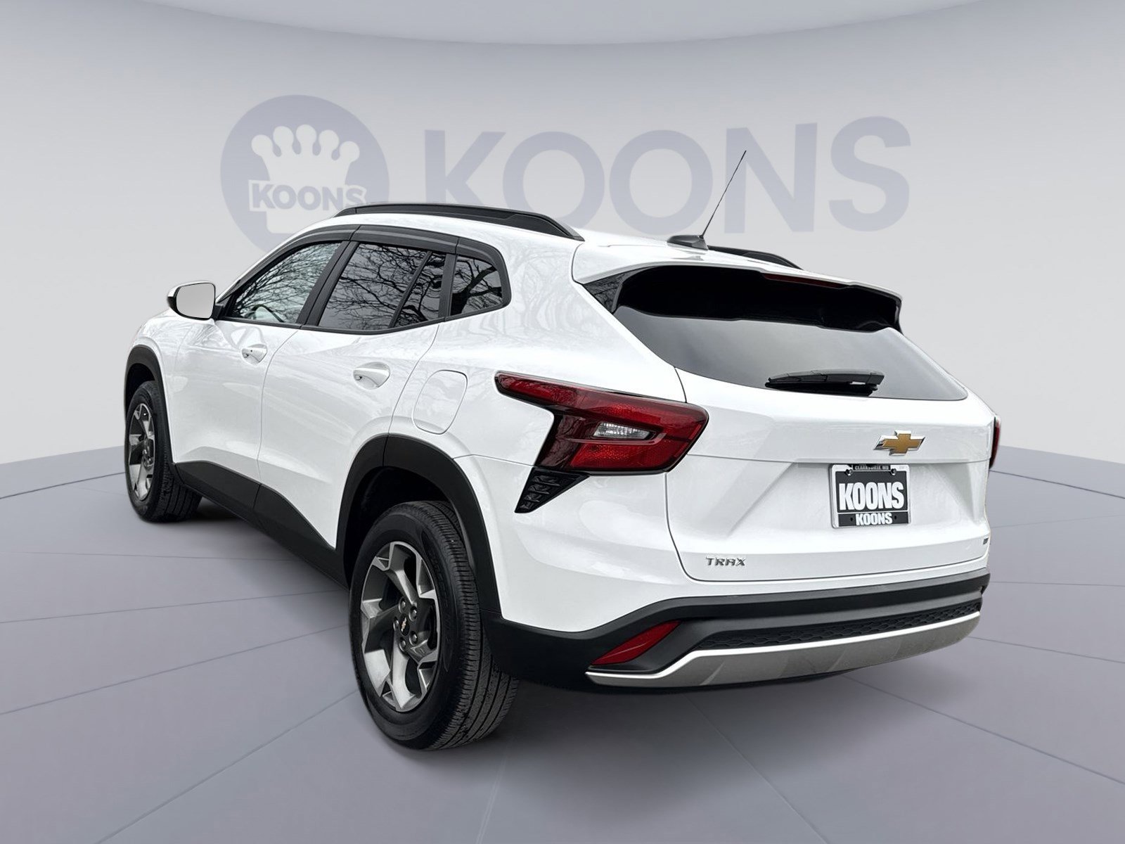 Used 2024 Chevrolet Trax LT w/ Driver Confidence Package image 4