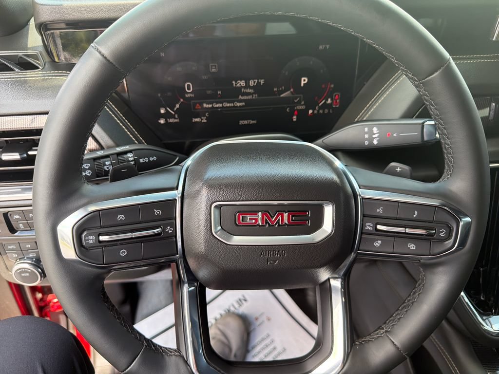 Used 2025 GMC Yukon Elevation AWD/4WD image 17