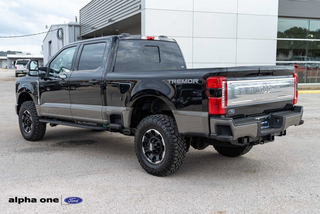 New 2026 Ford F250 King Ranch w/ Tremor Off-Road Package image 9