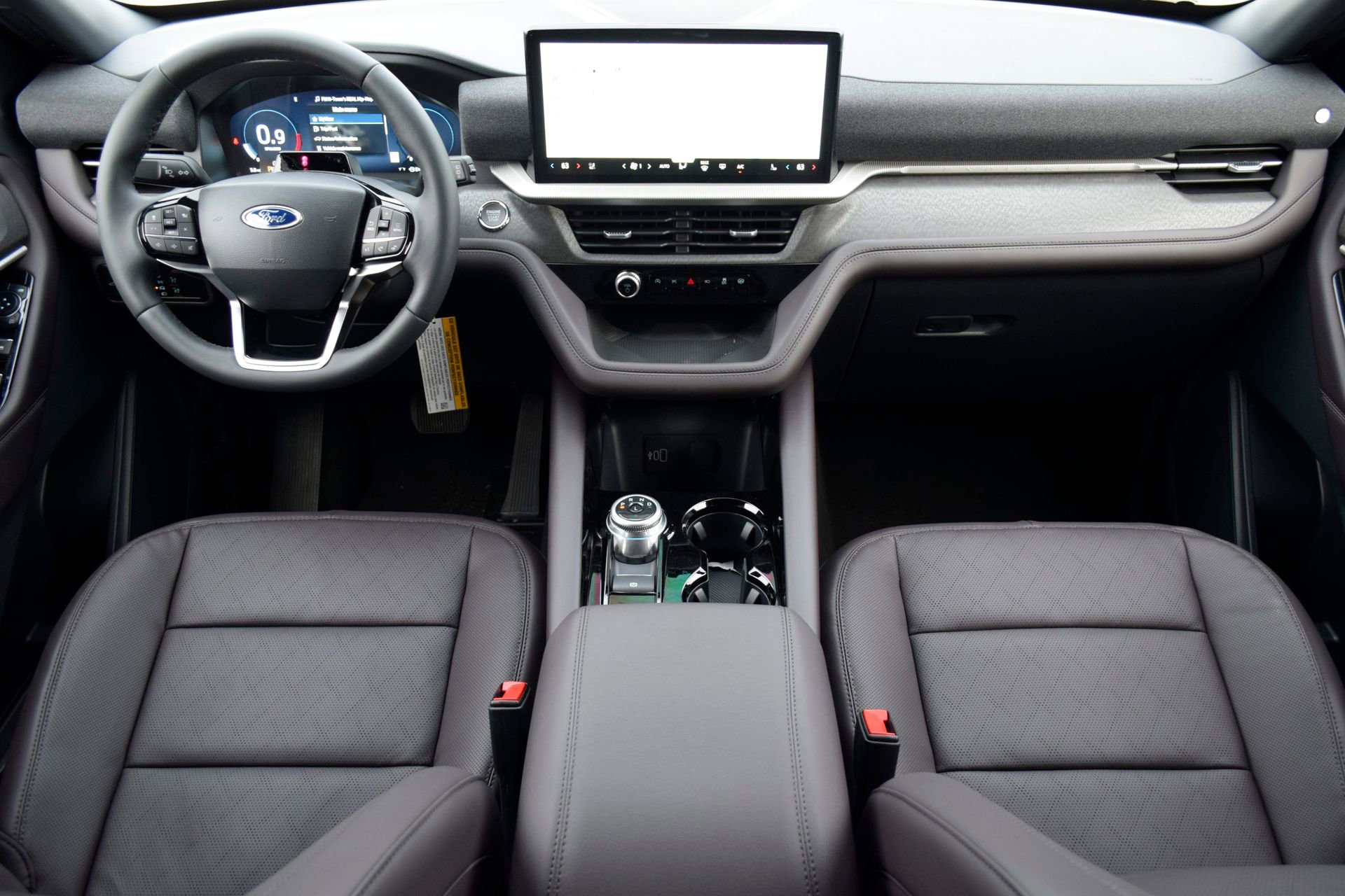 New 2026 Ford Explorer Platinum image 7