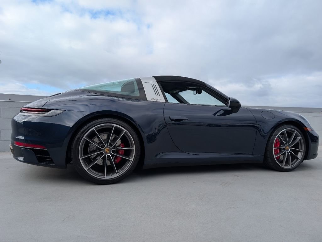 Certified 2021 Porsche 911 Targa 4S image 24