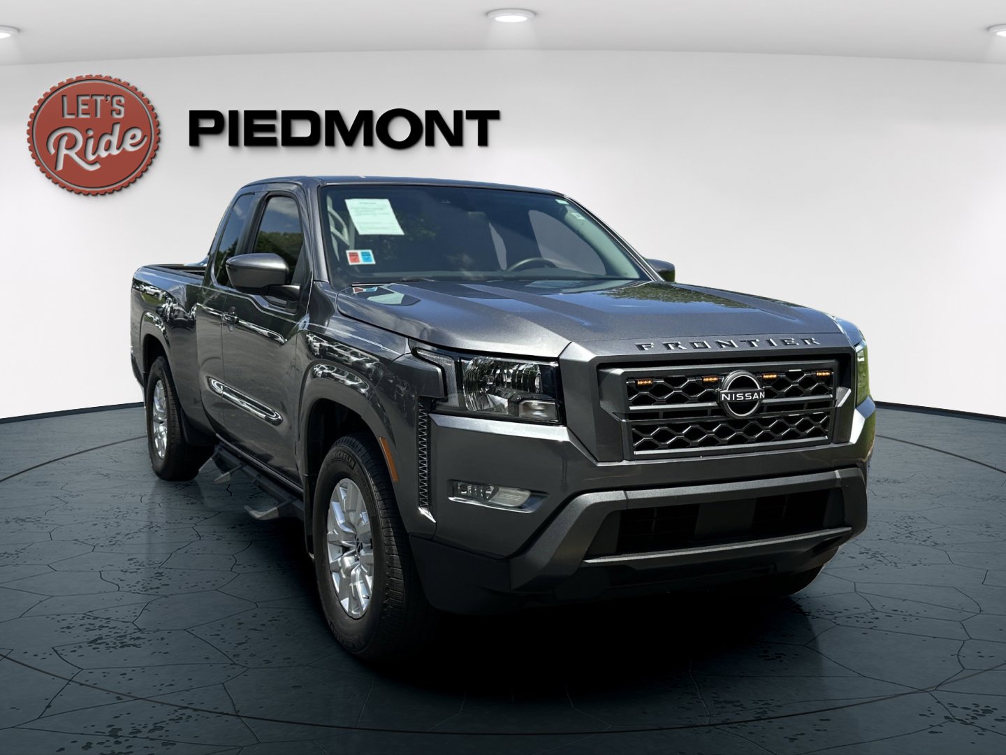 Used 2023 Nissan Frontier SV w/ SV Convenience Package