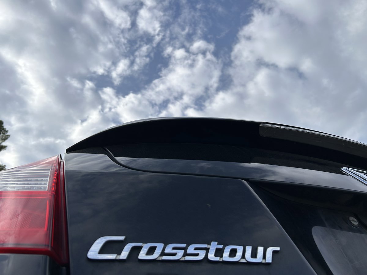 Used 2012 Honda Crosstour EX image 9