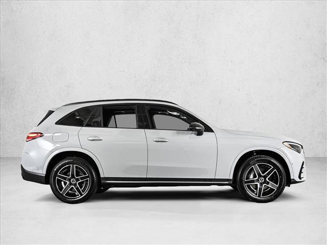 Used 2026 Mercedes-Benz GLC 300 4MATIC image 4