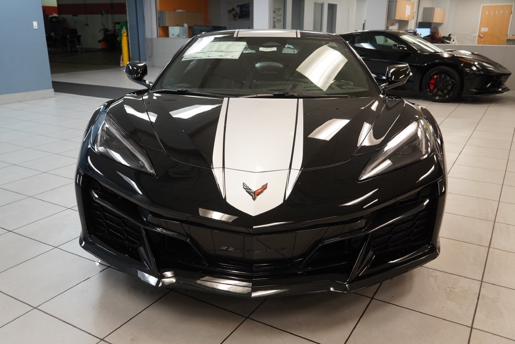 New 2027 Chevrolet Corvette Grand Sport w/ Z52 Sport Performance Package RWD image 13