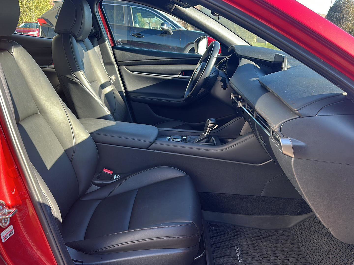 Used 2021 MAZDA MAZDA3 s image 14