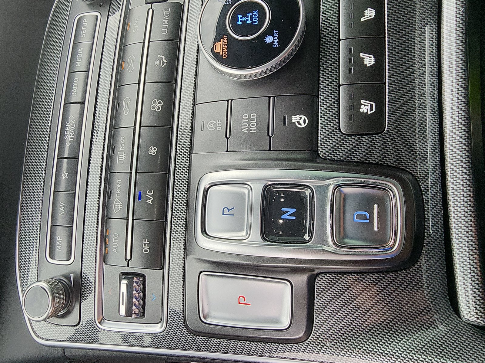 Used 2022 Hyundai Santa Fe Limited AWD/4WD image 19