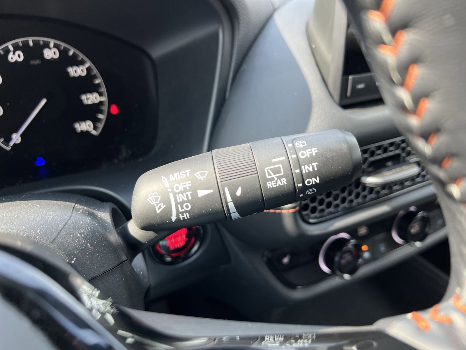 Used 2025 Honda HR-V Sport image 31