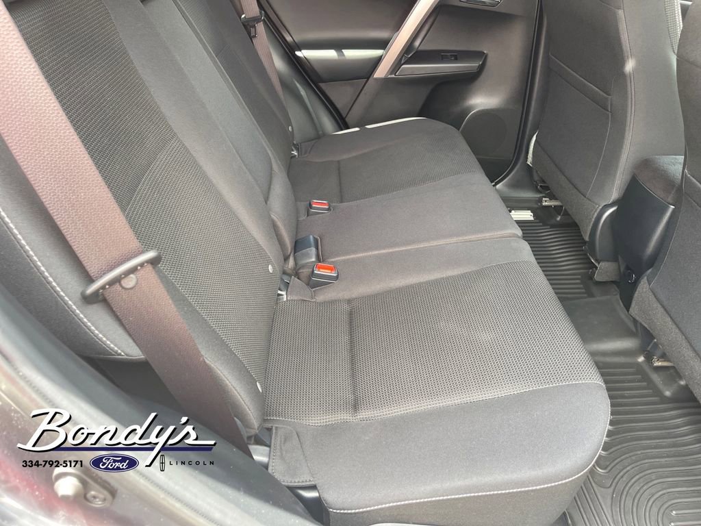 Used 2018 Toyota RAV4 XLE FWD image 16