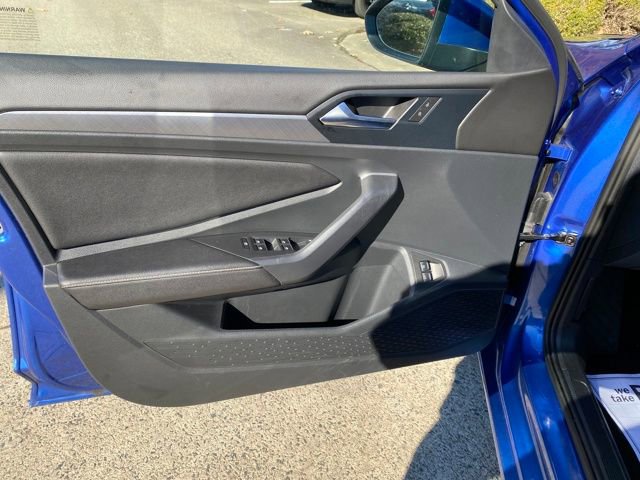 Used 2024 Volkswagen Jetta SE image 26