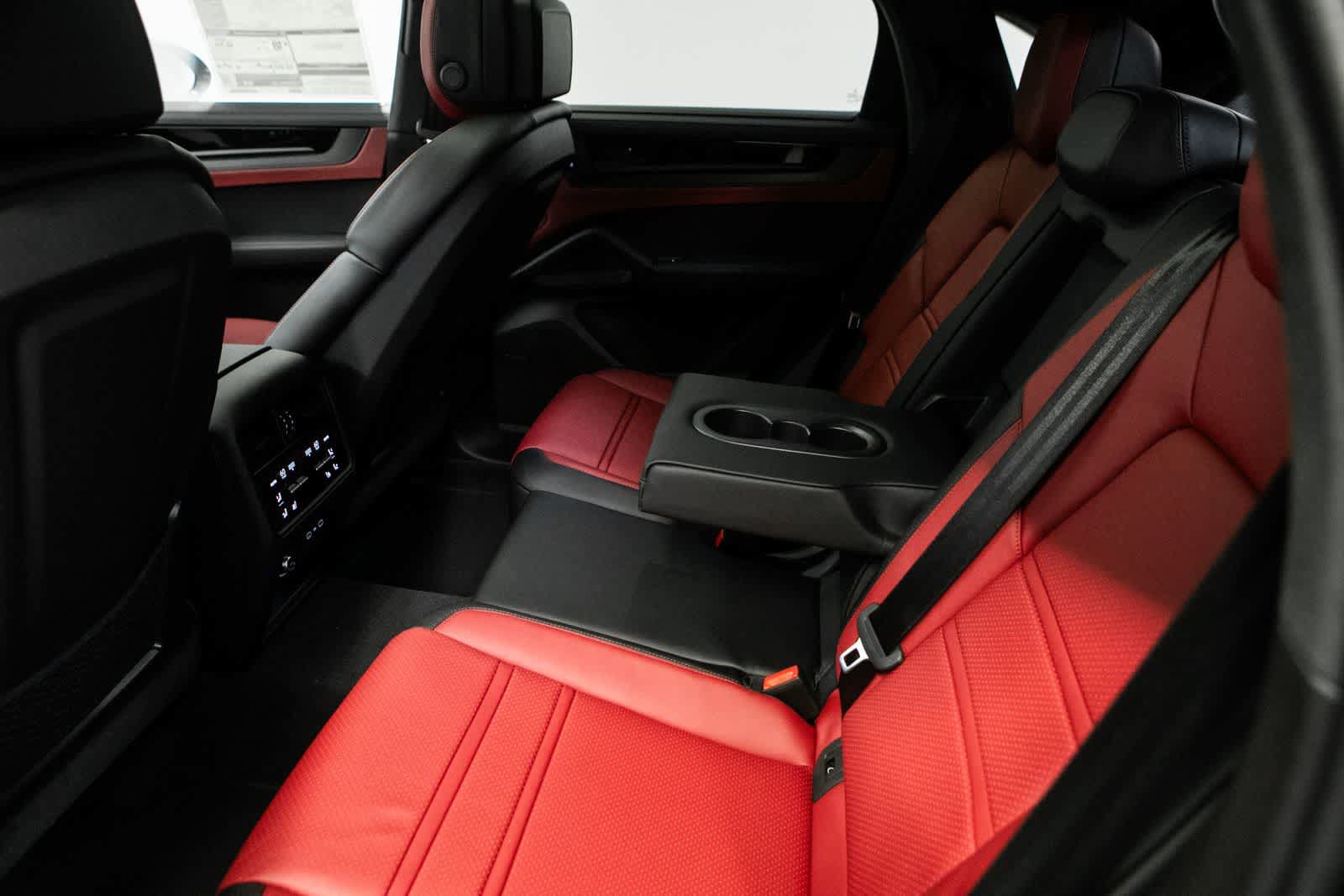 New 2026 Porsche Cayenne GTS AWD/4WD image 33