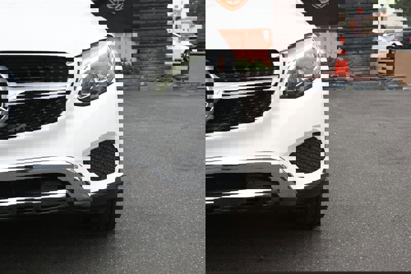 Used 2018 Mercedes-Benz GLC 300 4MATIC Coupe image 5